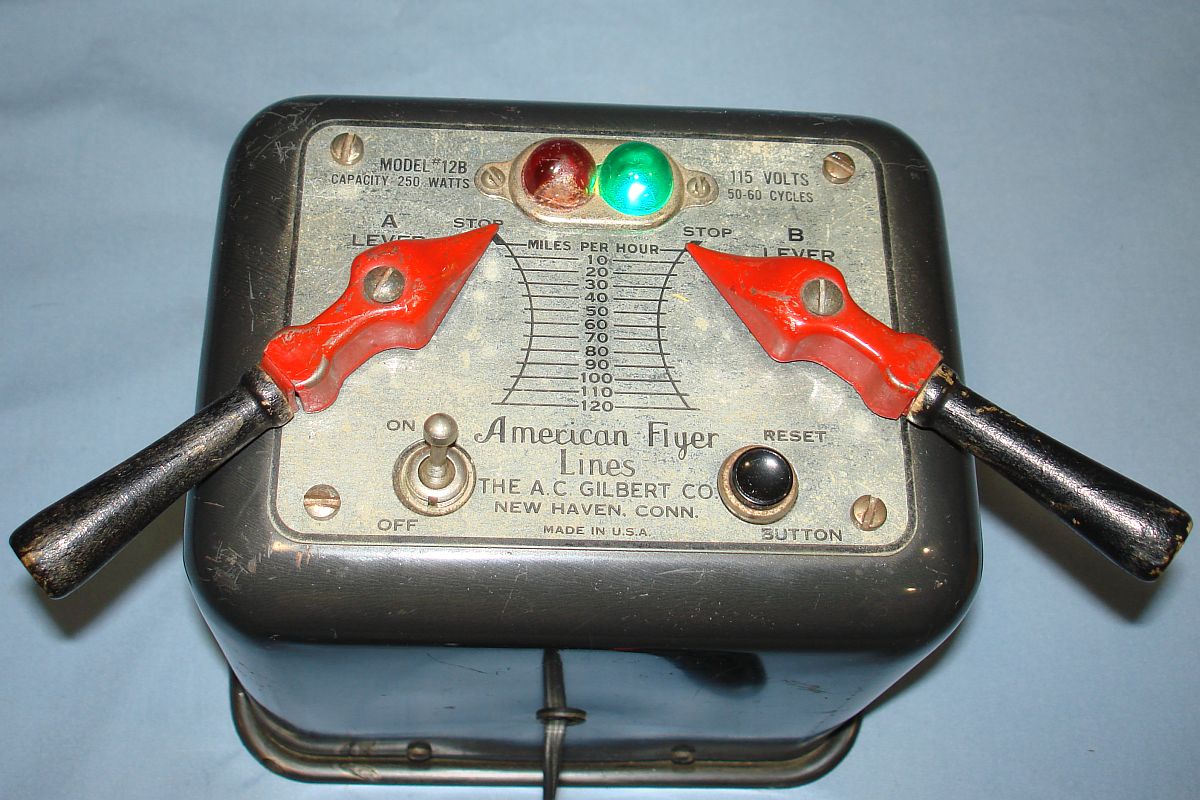  MODEL 12B 250 WATT DUAL TRAIN TRANSFORMER - Vintage-Toys-For-Sale.com