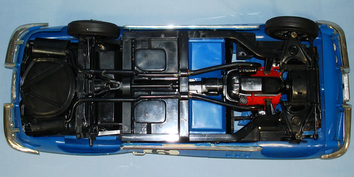 Corvette Stingray Grand Touring Sport Coupe Model Kit Roof Engine