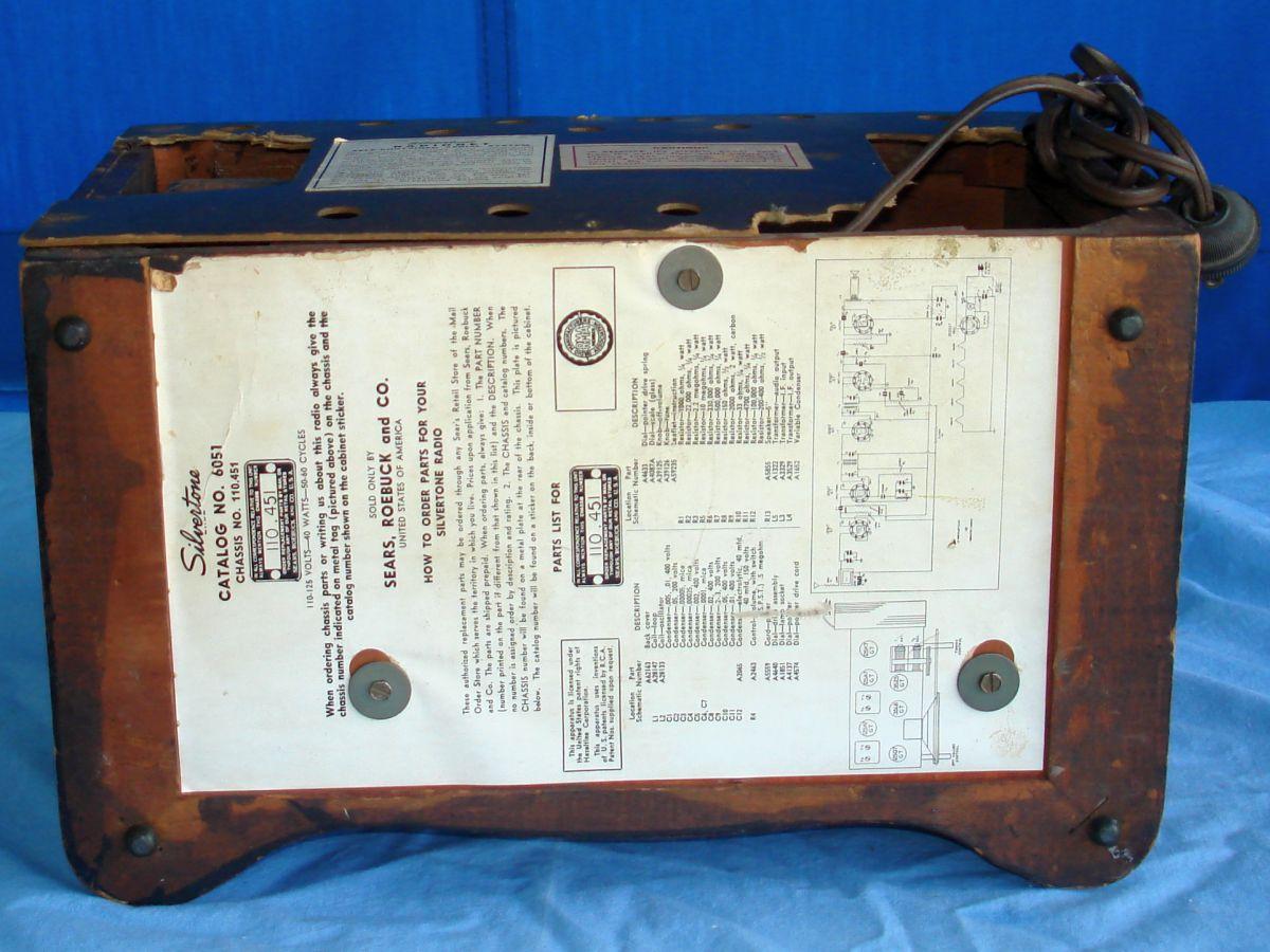 Vintage Sears Roebuck Silvertone Wood Cabinet Tube Table Radio
