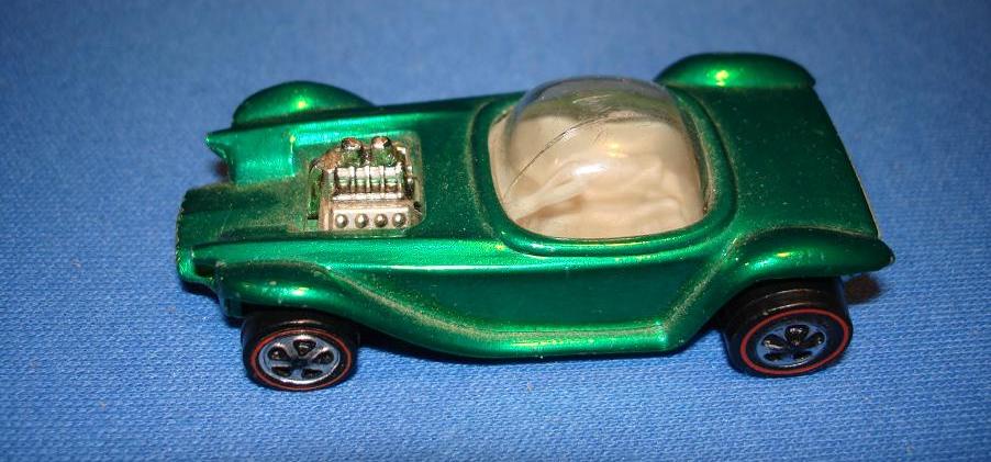 Mattel Hot Wheels Diecast Beatnik Bandit