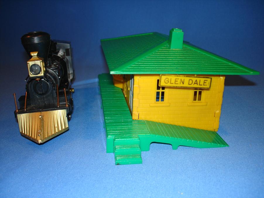 Louis Marx Electric Train Set 54745 Vintage Steam Engine Loco Plastic Glendale Passenger Station