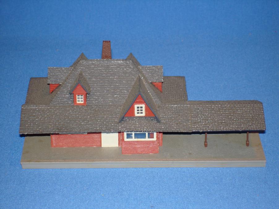 pola n scale buildings