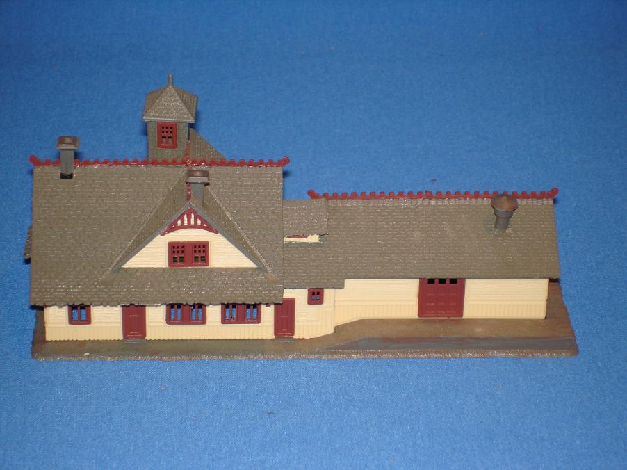 pola n scale buildings