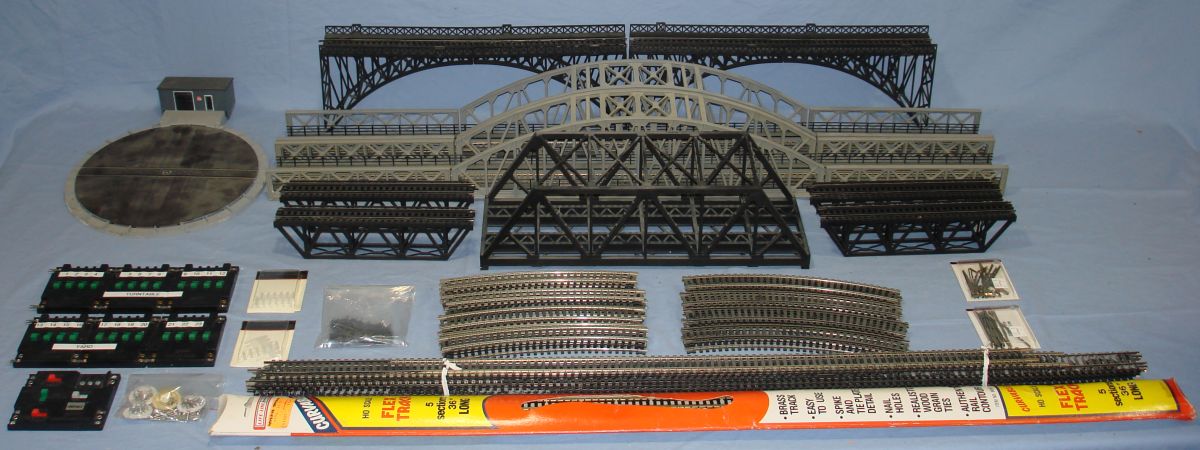 ATLAS LIFELIKE HO SCALE MODEL RAILROAD TRAIN TRUSS BRIDGE TURNTABLE 