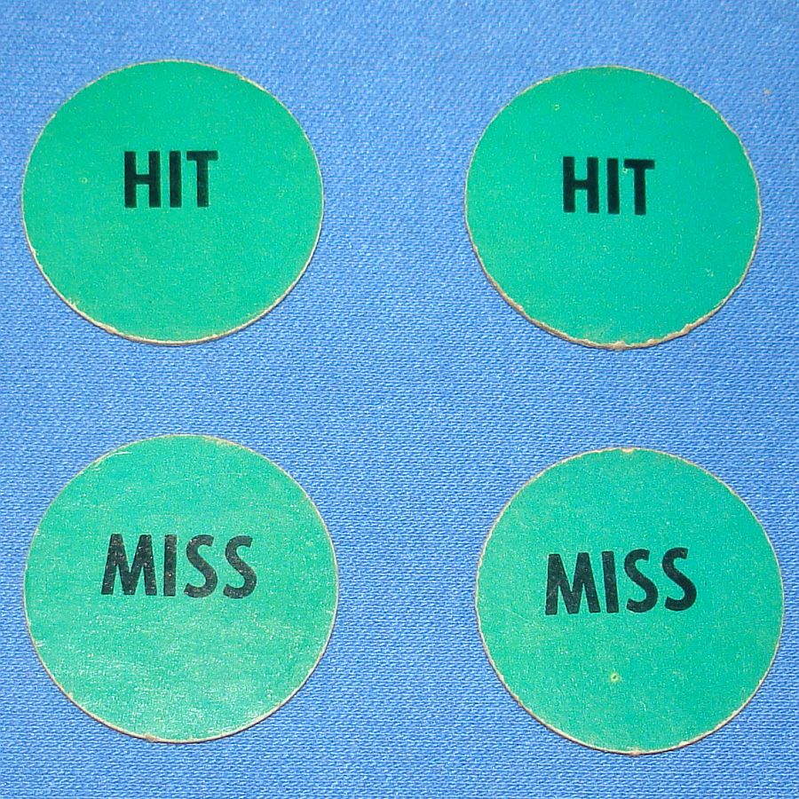 Milton Bradley MB #4032 American Heritage Dogfight Green Anti Aircraft Gun HIT MISS Discs