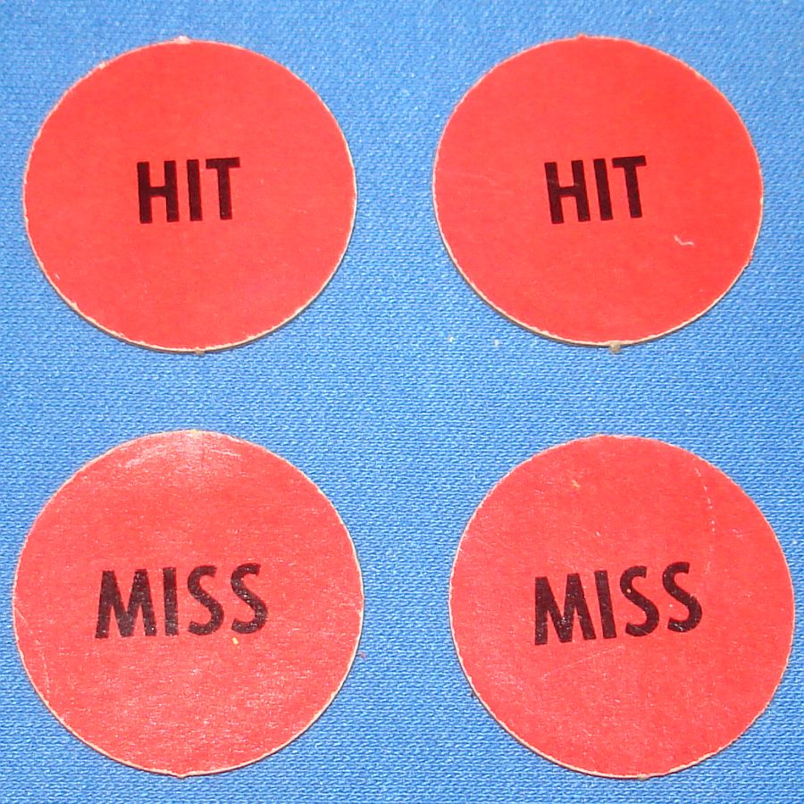 Milton Bradley MB #4032 American Heritage Dogfight Red Anti Aircraft Gun HIT MISS Discs