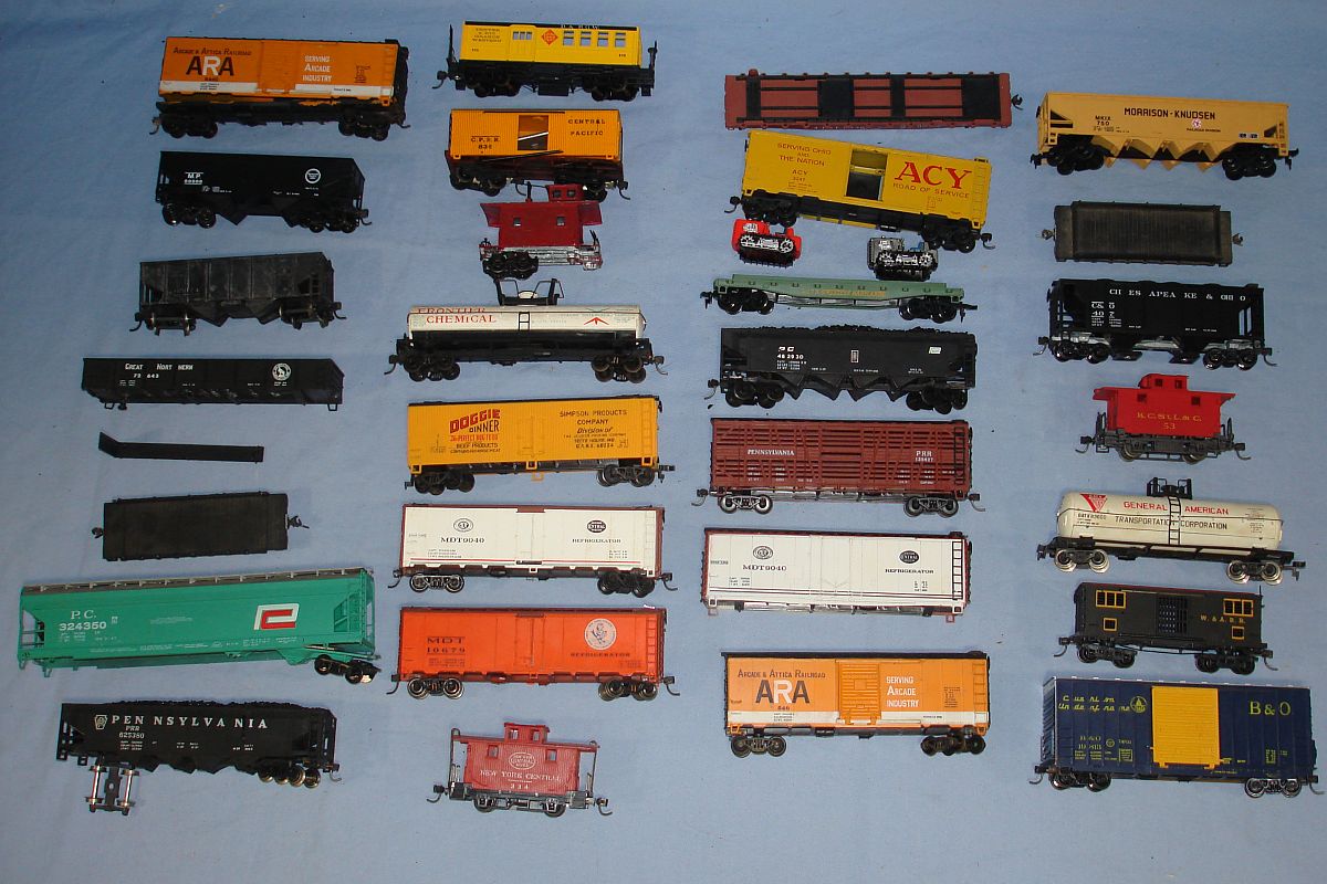 Early trains, standard gauge trains for sale, ho model