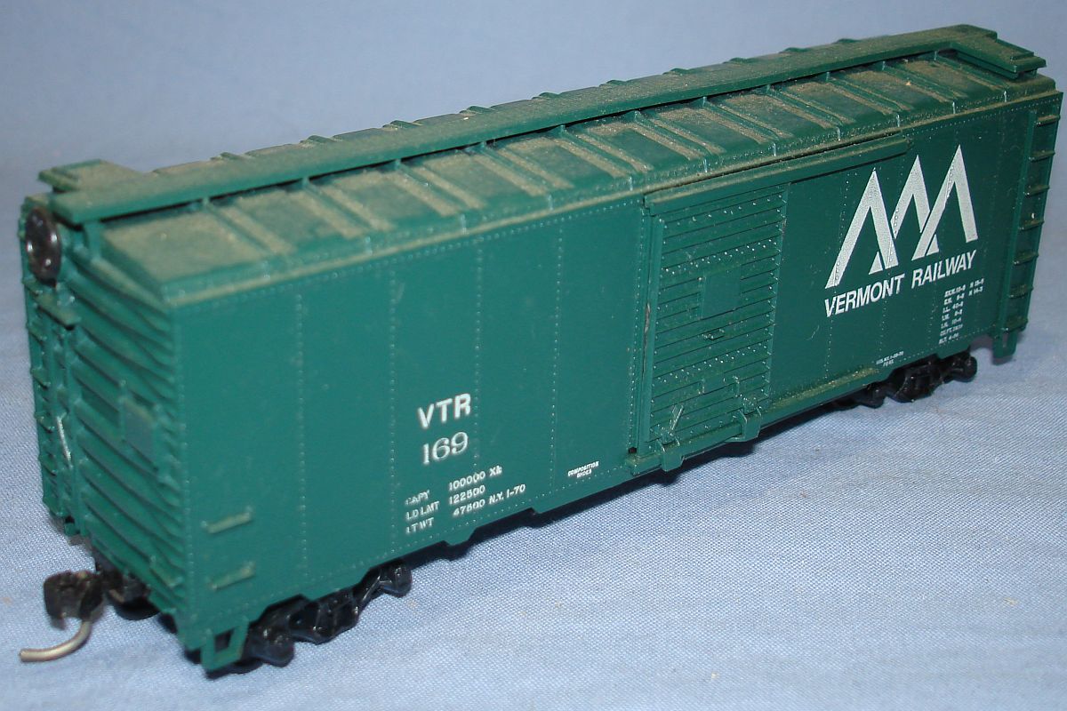 HO Gauge Model Railroading Train VTR 169 Vermont Railway Box Car Brake Wheel