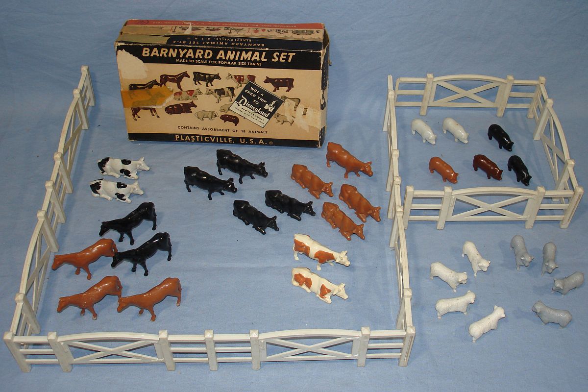 Vintage Bachmann Plasticville USA Barnyard Animal Set BY-4 5 Horses 12 Cows 6 Pigs 8 Sheep