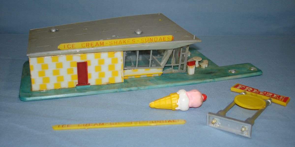 Ho train buildings to print