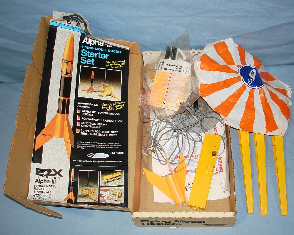 Estes Industries Alpha III Flying Model Rocket Starter Set EST1406 Contents Estes Industries Alpha III Flying Model Rocket Starter Set EST1406 Contents