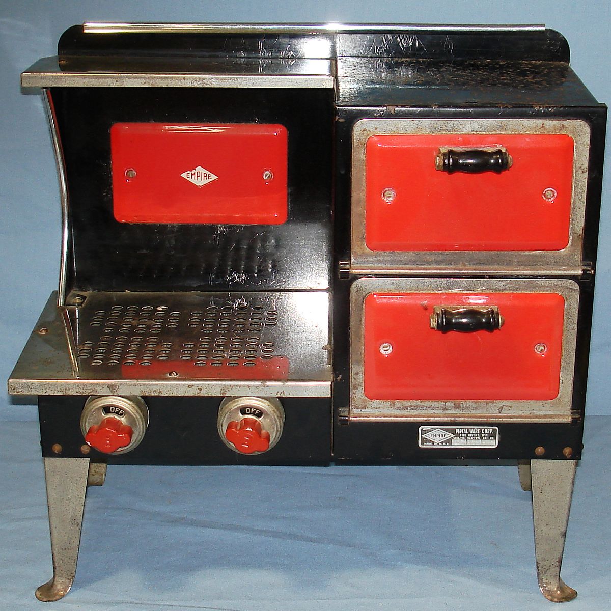 vintage metal childs kitchen set