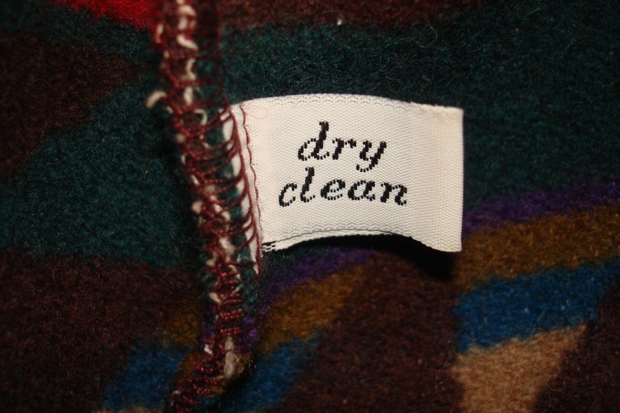 EBAY GUIDES - HOW TO DRY CLEAN AN ANTIQUE MOHAIR DOLL WIG