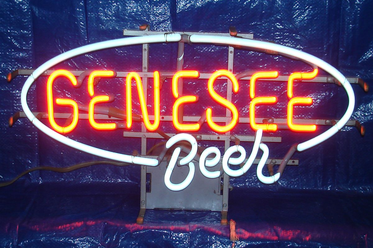 Vintage Genesee Brewing Company Beer Neon Sign Jpg 1200 800 Neon Beer Signs Personalized Neon Signs Beer Signs