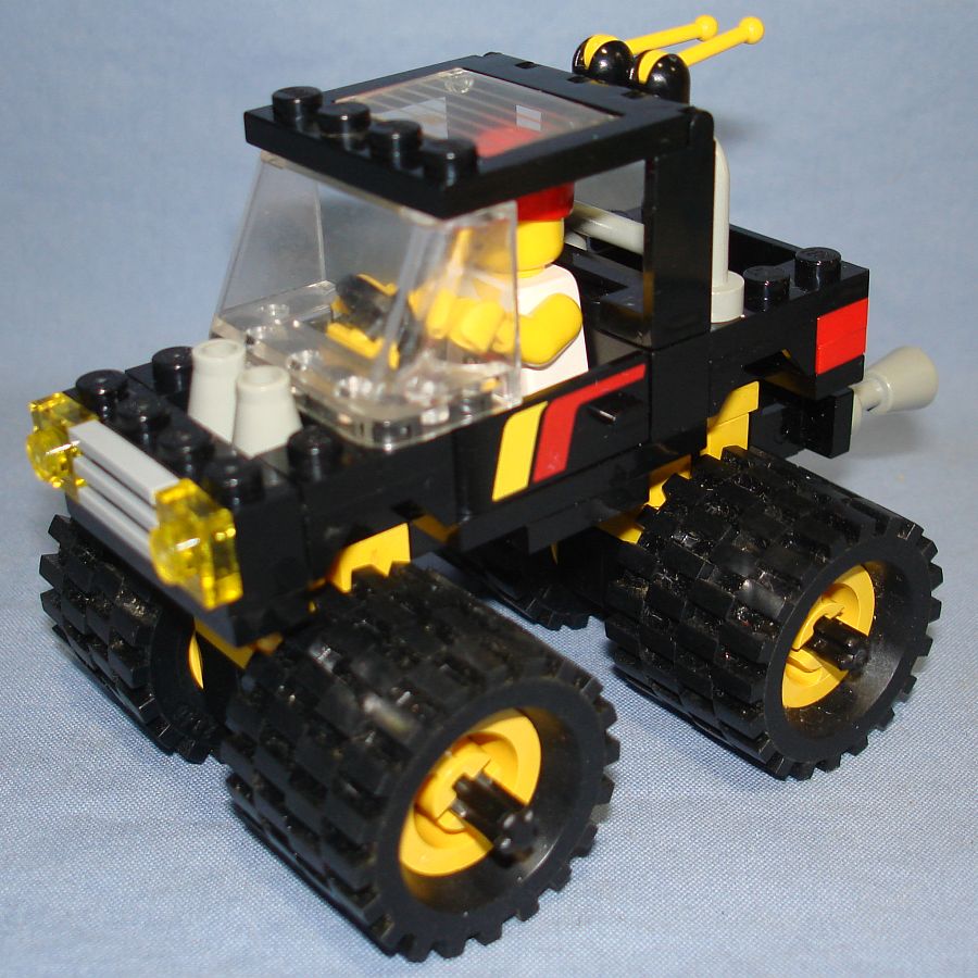 Lego Legoland Road And Trail 4X4 Vehicle & Minifig #6675 Left
