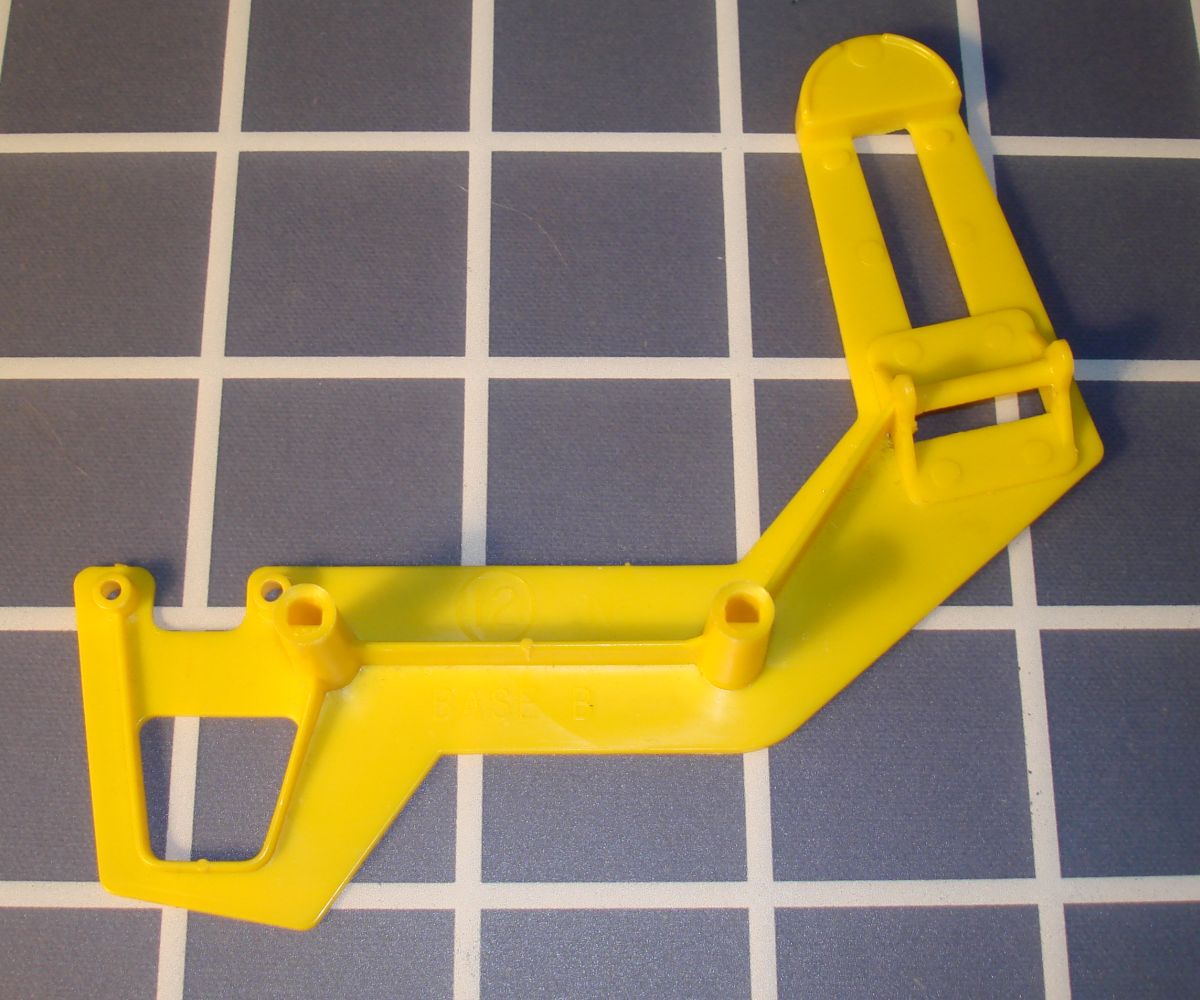 Ideal Mouse Trap Game Piece Yellow Base B