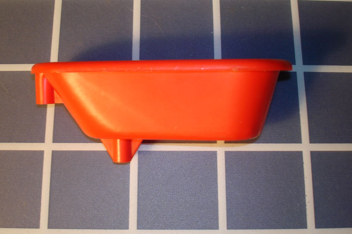 Ideal Mouse Trap Game Piece Red Bathtub