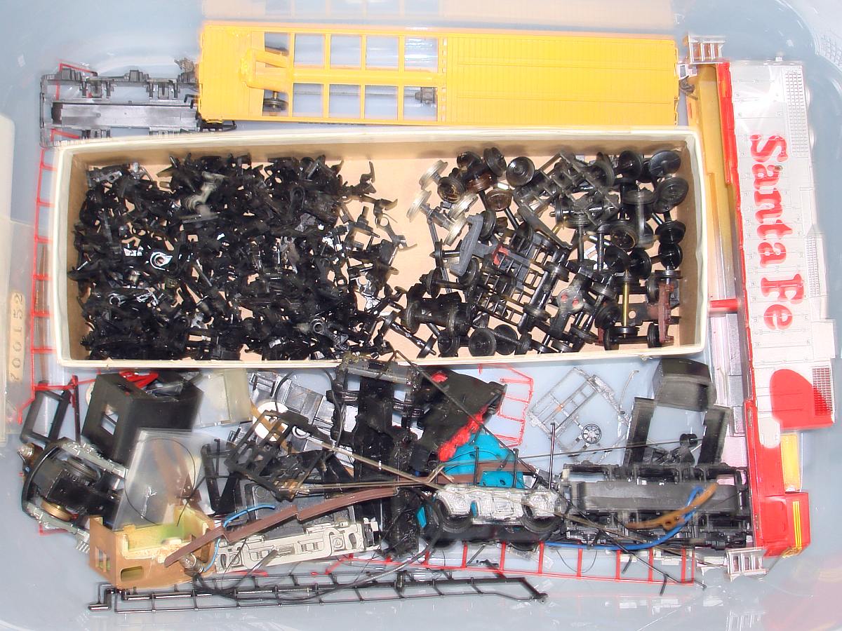ho scale train parts