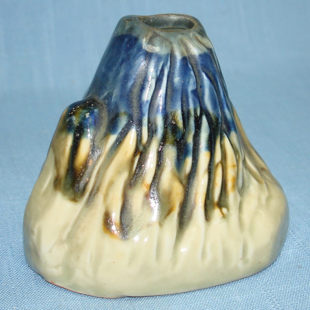 Vintage Fresh Water Aquarium Decoration Ceramic Volcano Made In Japan Vintage Fresh Water Aquarium Decoration Ceramic Volcano Made In Japan