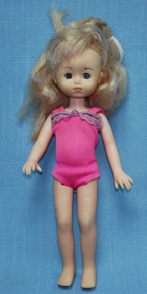 1977 Ginny Vogue Dolls Pink Bathing Suit Moonache New Jersey Made In Hong Kong Face 1977 Ginny Vogue Dolls Pink Bathing Suit Moonache New Jersey Made In Hong Kong Face