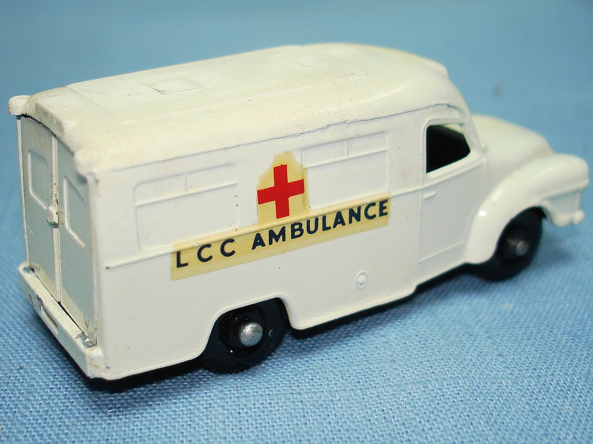 matchbox lomas ambulance