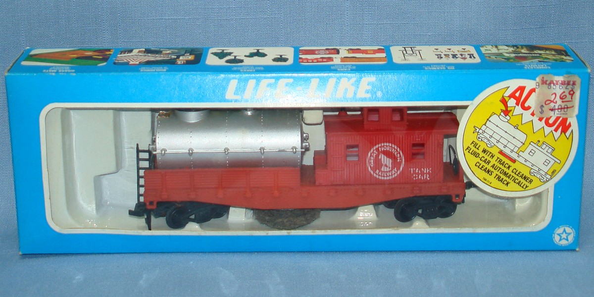  GREAT NORTHERN RAILWAY GNR HO GAUGE MODEL TRAIN TRACK CLEANER CABOOSE