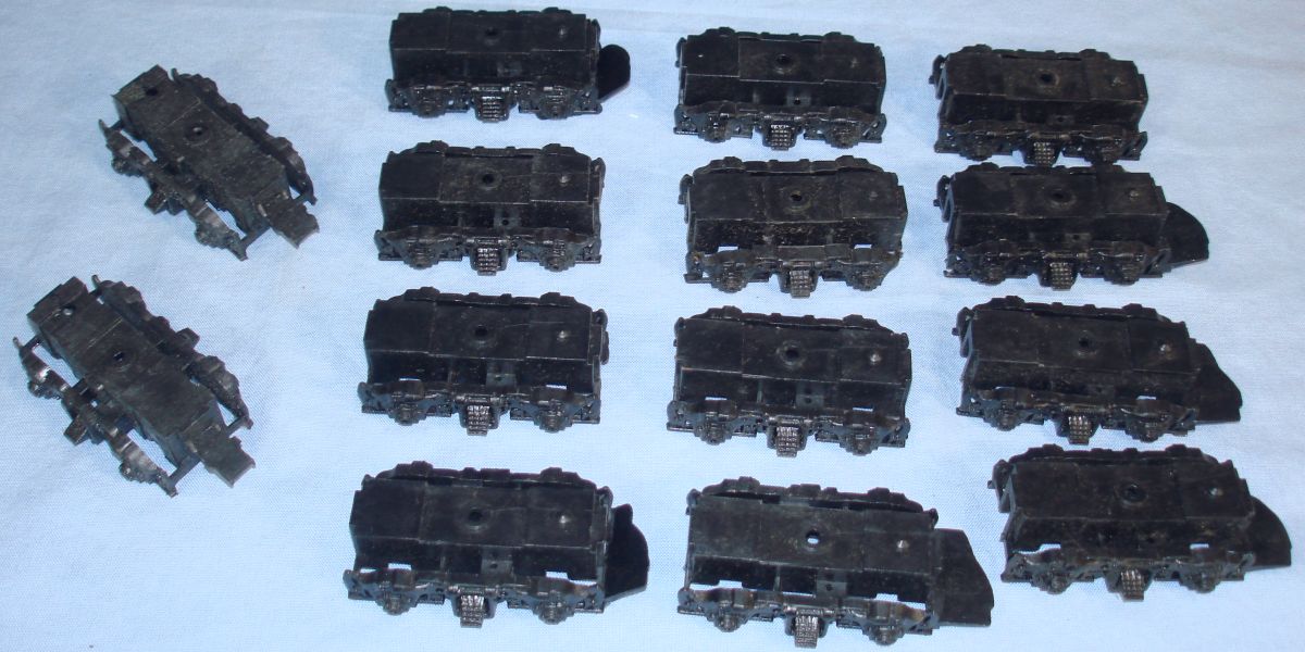 AHM Associated Hobby Manufacturers HO Scale Non Working FM C Liner Dummy Diesel Train Engine Truck Lot AHM Associated Hobby Manufacturers HO Scale Non Working FM C Liner Dummy Diesel Train Engine Truck Lot