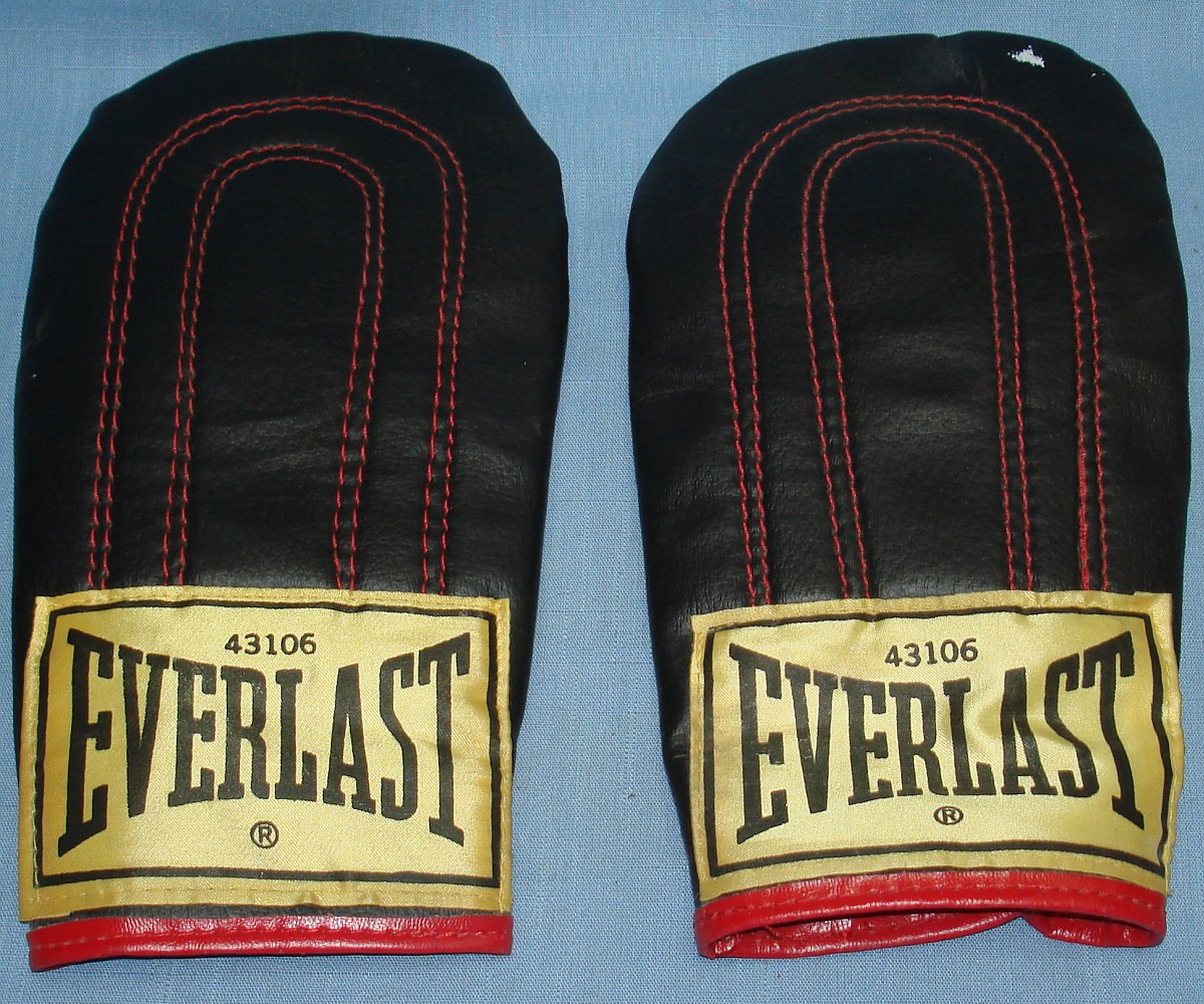 Everlast Punching Bag Black And Red Paul Smith