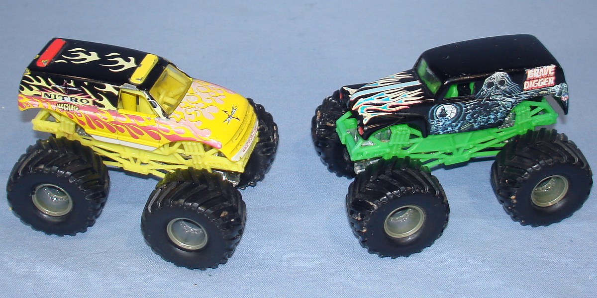 Mattel Monster Trucks Yellow Nitro Machine & Green Grave Digger 4X4 Wheels Mattel Monster Trucks Yellow Nitro Machine & Green Grave Digger 4X4 Wheels