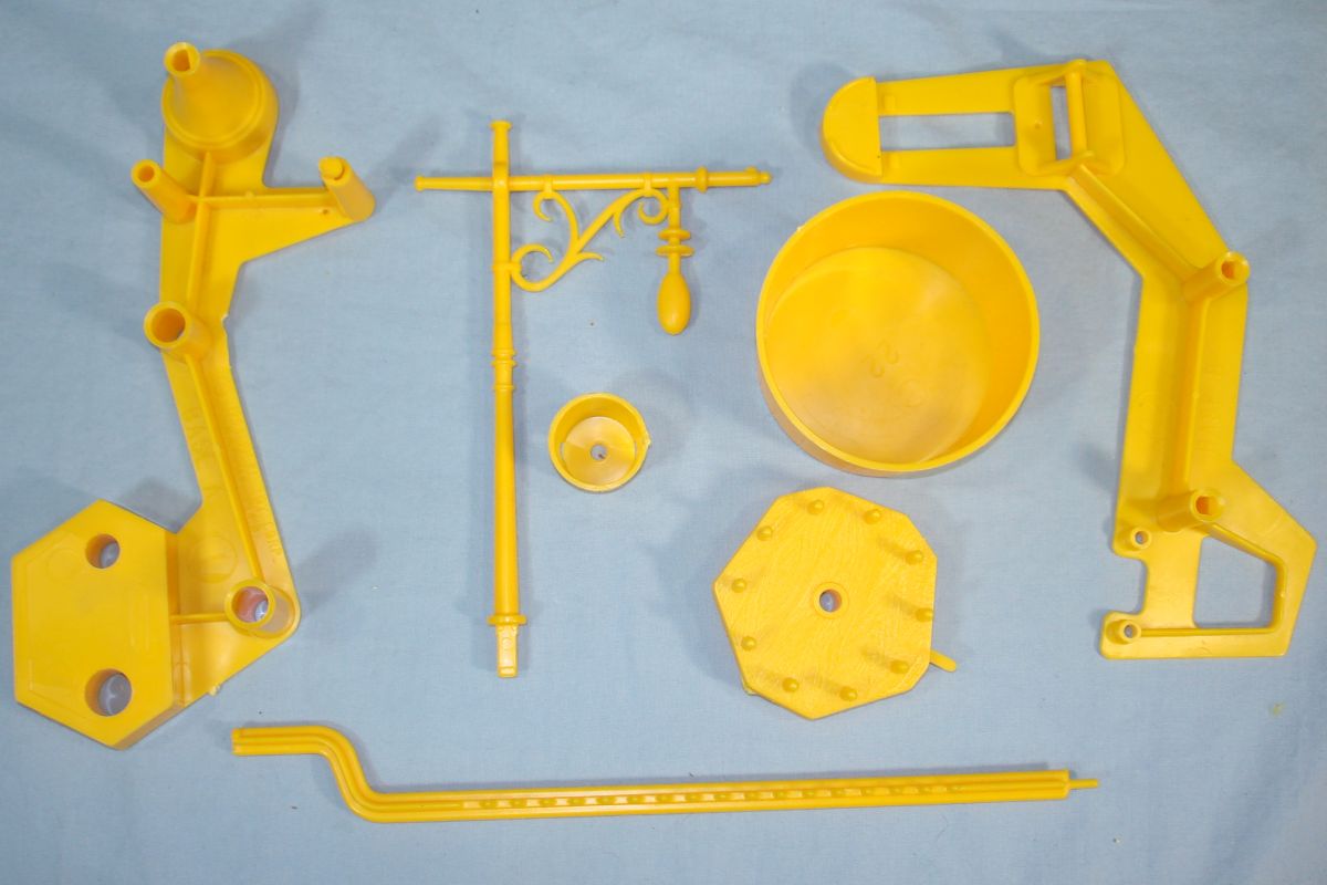 Ideal Mouse Trap Game Piece Yellow Parts Lot X7 Ideal Mouse Trap Game Piece Yellow Parts Lot X7