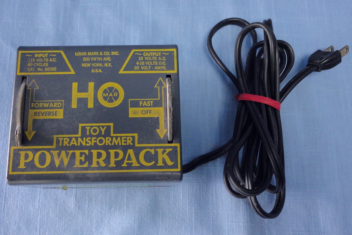 Vintage Louis Marx HO Train Toy Transformer Power Pack #6030 Forward 
