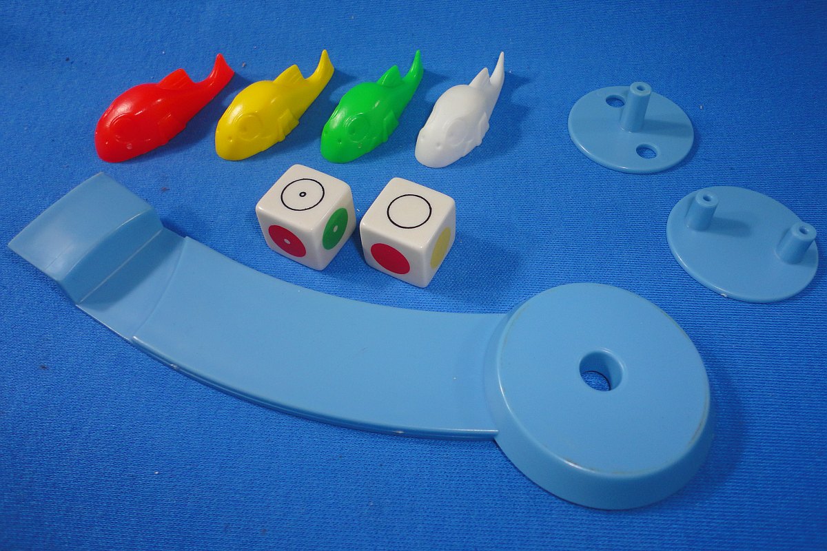 Vintage 1988 Milton Bradley Mb Shark Attack Game Pieces Dice Red Yellow Green White Fish Vintage 1988 Milton Bradley Mb Shark Attack Game Pieces Dice Red Yellow Green White Fish