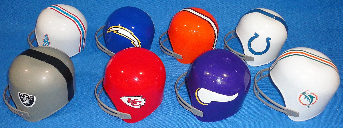 1974 LRICH NLF HELMETS HOUSTON OAKLAND SAN DIEGO KANSAS CITY CLEVELAND MINNESOTA - Vintage-Toys ...