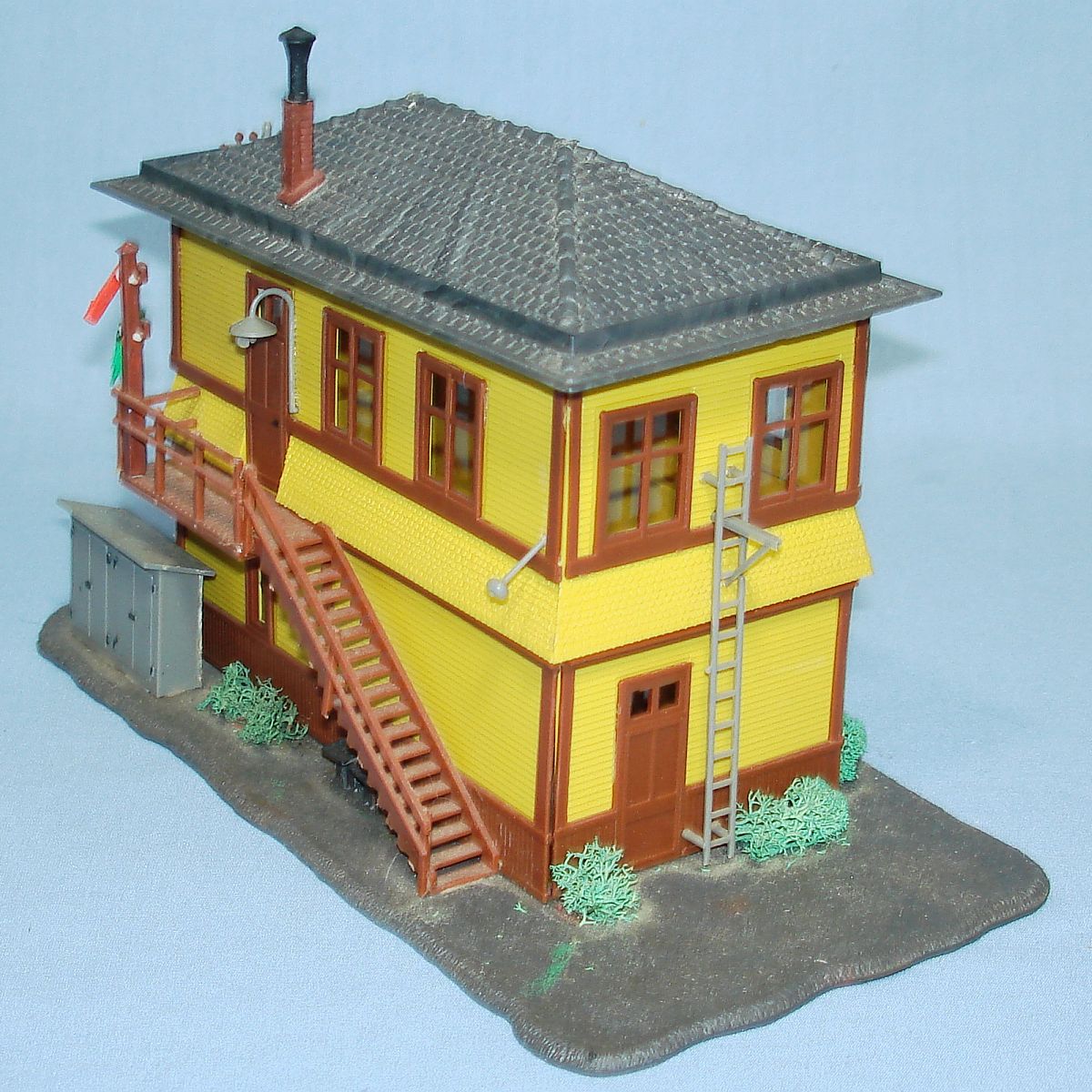 Vintage Pola HO Model Railroad Train Layout Yellow Two Story Station Kit #Unknown