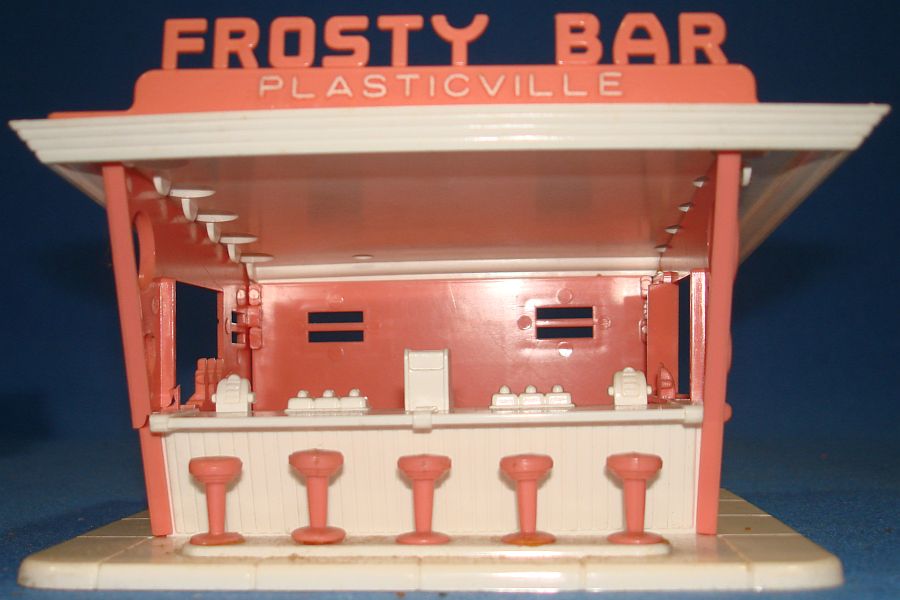 Plasticville U.S.A. Vintage O-Gauge Salmon Frosty Bar Counter FB-1 Plasticville U.S.A. Vintage O-Gauge Salmon Frosty Bar Counter FB-1