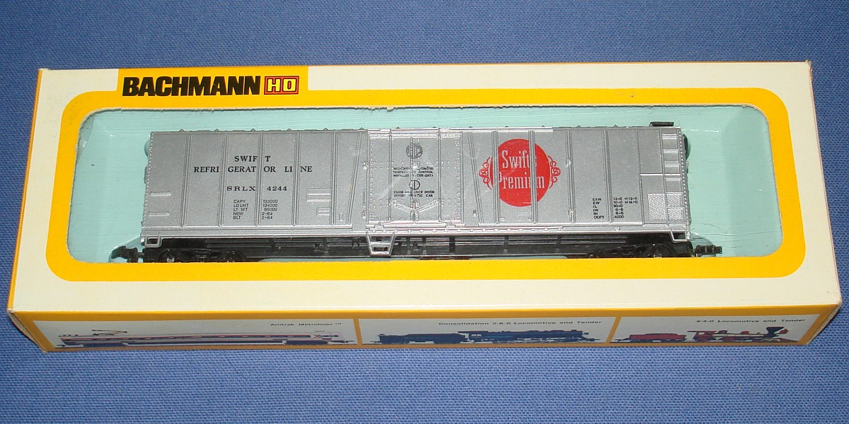 Bachmann HO Electric Trains 51 Foot Steel Reefer Swifts Premium SRLX 4424 #1123 Bachmann HO Electric Trains 51 Foot Steel Reefer Swifts Premium SRLX 4424 #1123