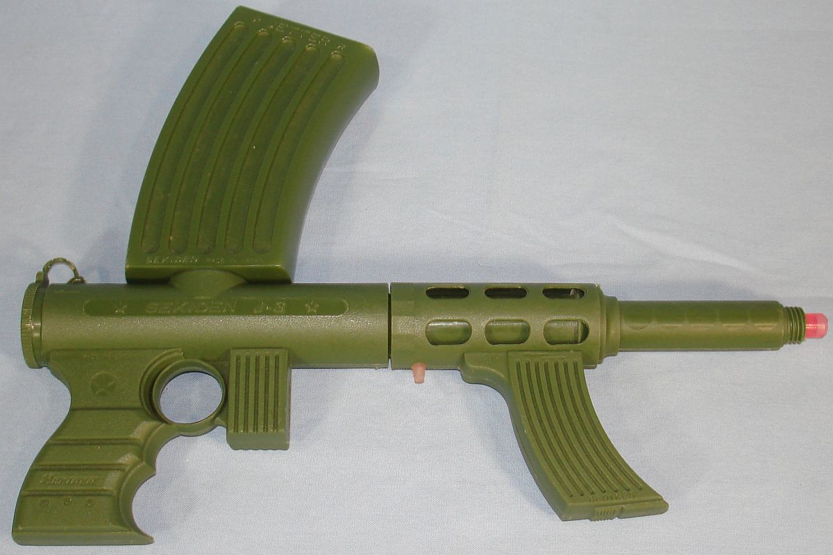Vintage Sekiden Made In Japan Army Drab Olive Green J-3 Jetter Water Pistol Banana Clip Vintage Sekiden Made In Japan Army Drab Olive Green J-3 Jetter Water Pistol Banana Clip
