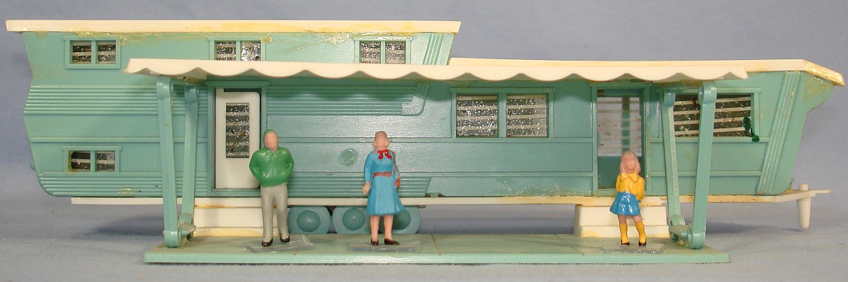 Unknown Vintage Ho Plastic Mobile Home House Trailer Windows Doors